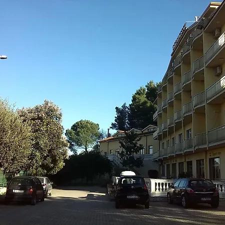 San Francesco Terme 3*